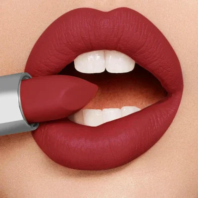 Perpaa Magenta, Red Lipstick